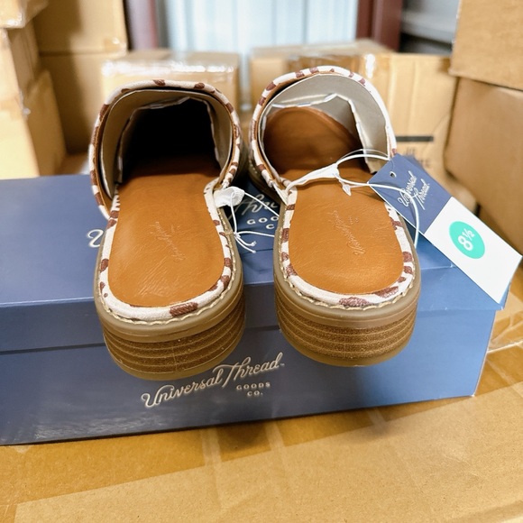 Universal Threads Maura Flat Memory Foam Brown Cow Print Shoes Womens 8.5- NEW - Picture 3 of 5